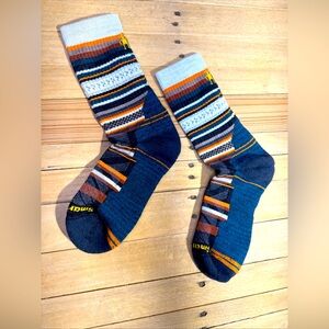 SmartWool Hike Light Cushion Crew Socks, Charcoal, Pano